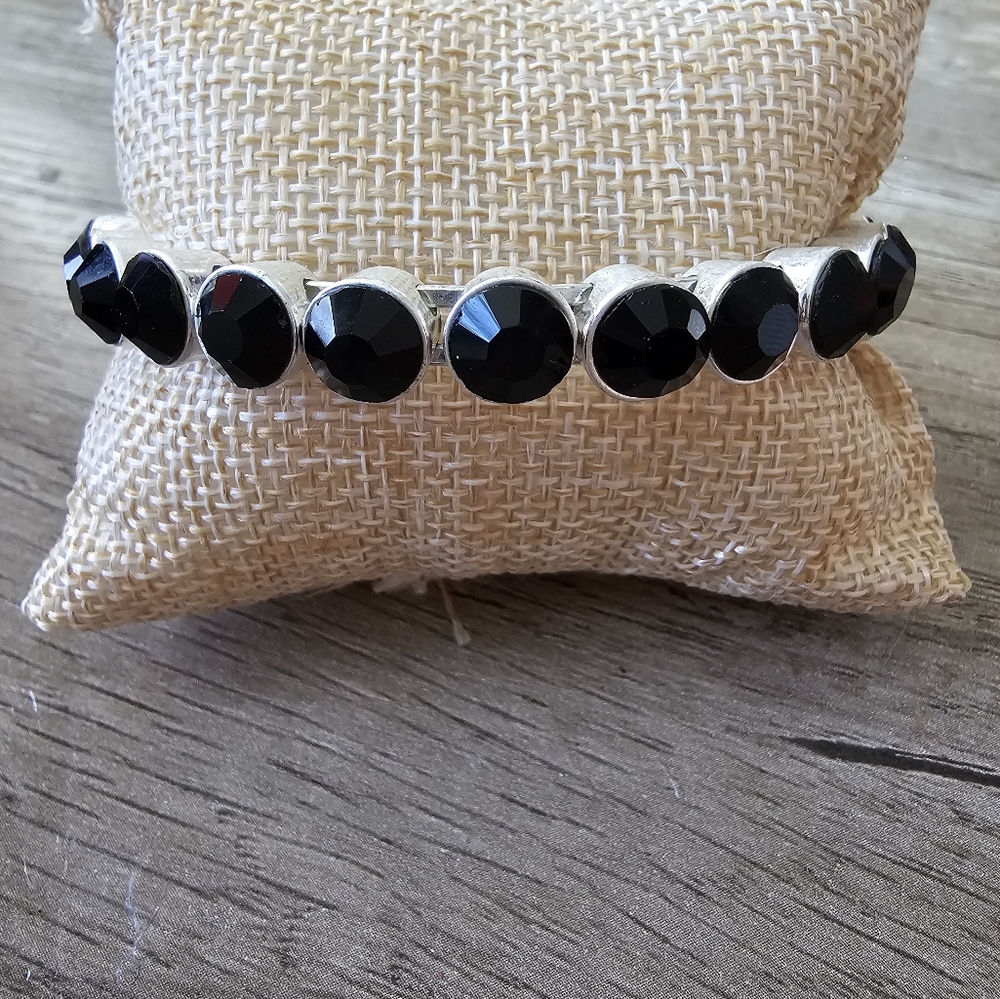 Plunder Essie Bracelet *Retired*